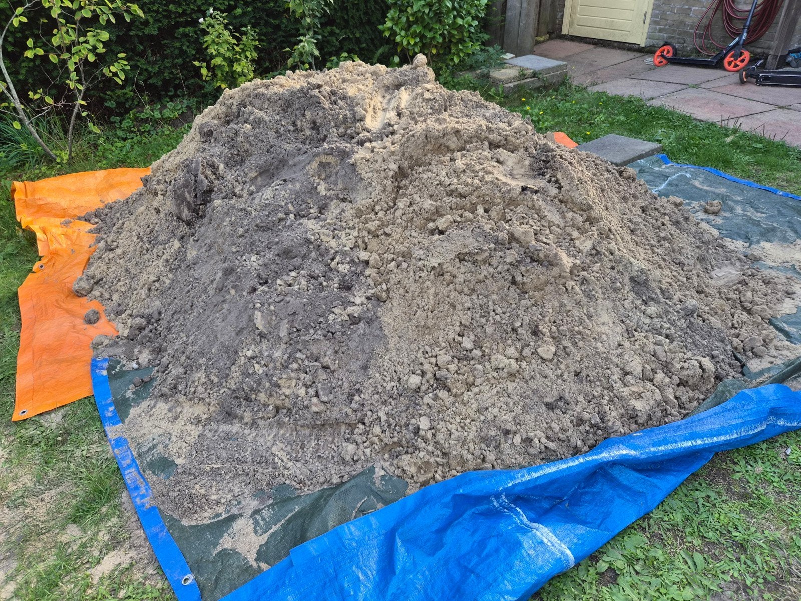 Zand gratis op te halen, Ophalen, Ophoogzand
