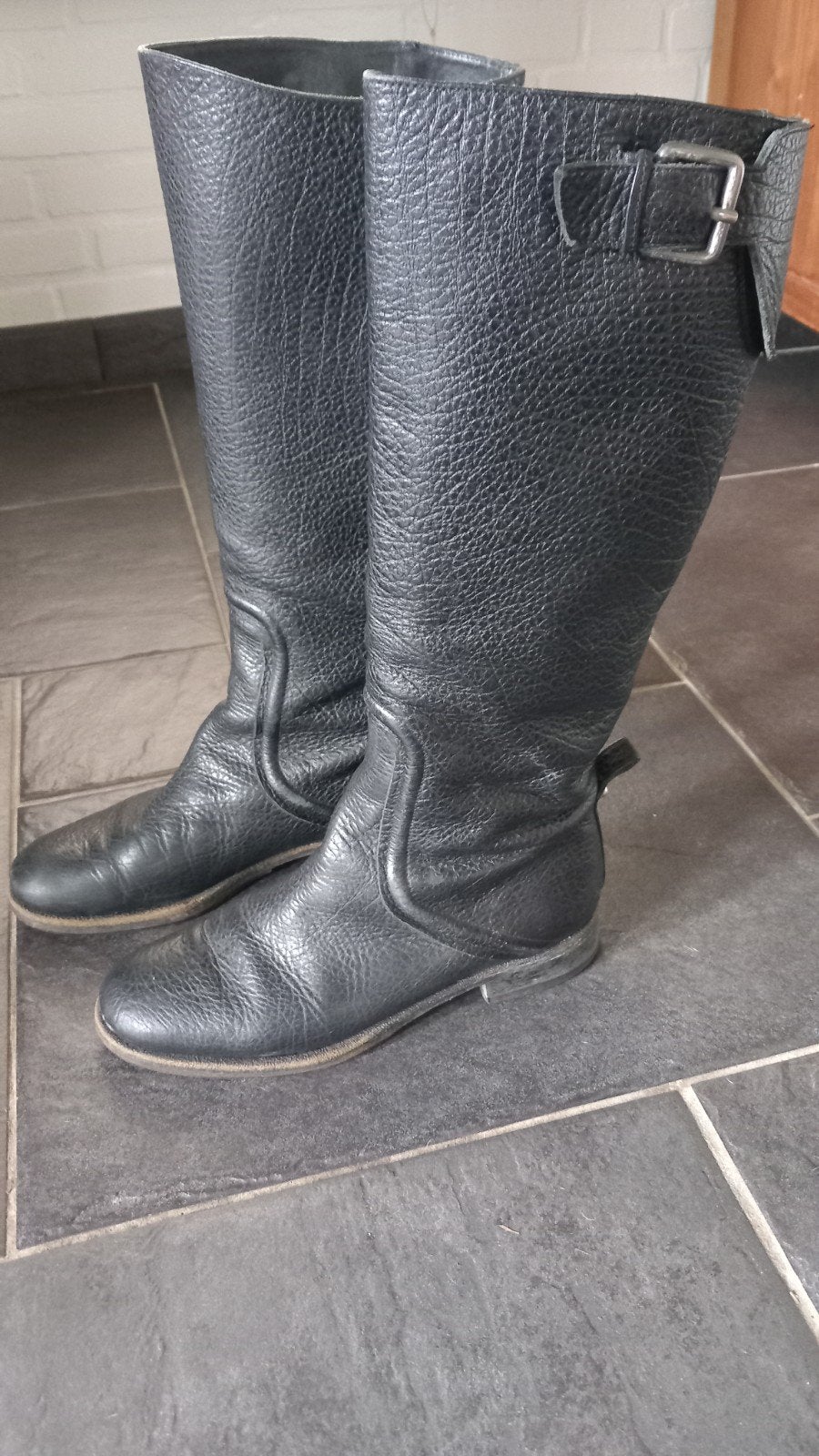 Hugo boss laarzen 39, Kleding | Dames, Ophalen of Verzenden, Zo goed als nieuw, Zwart, Hoge laarzen