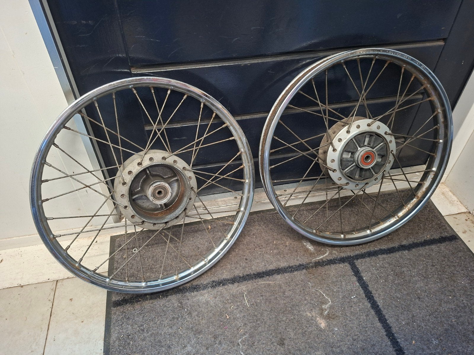 Originele honda ss/cd/cl 50 velgen 17 inch, Fietsen en Brommers, Ophalen of Verzenden, Gebruikt, Band, Honda