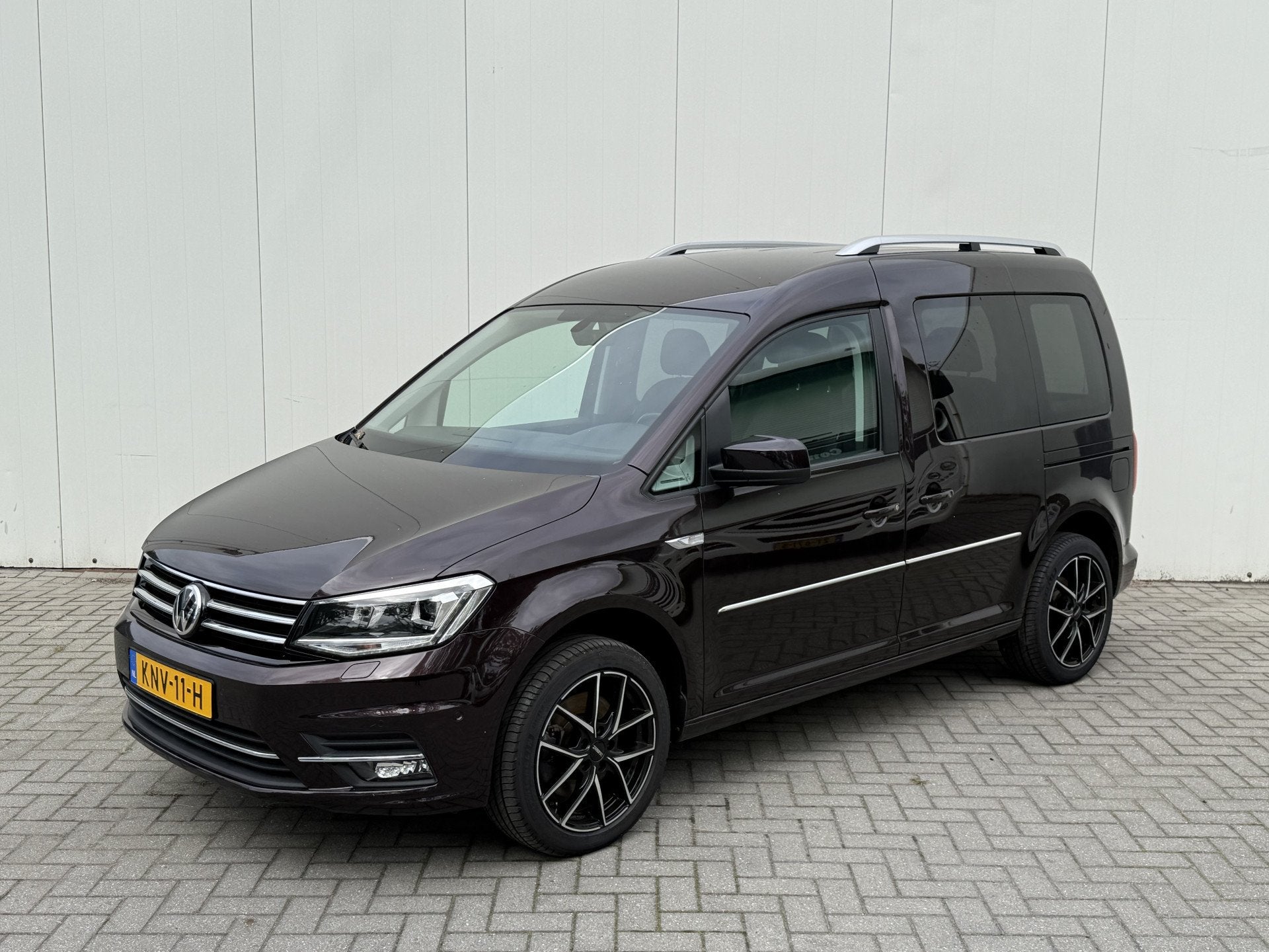 Volkswagen Caddy 1.4 TSI 125pk HIGHLINE - Rolstoelauto 3+1 o, Auto's, Voorwielaandrijving, Dealer onderhouden, 125 pk, Gebruikt