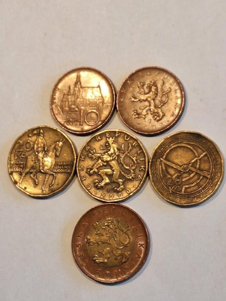 16 munten Tsjechië 1993-2010, Ophalen of Verzenden, Overige landen, Losse munt