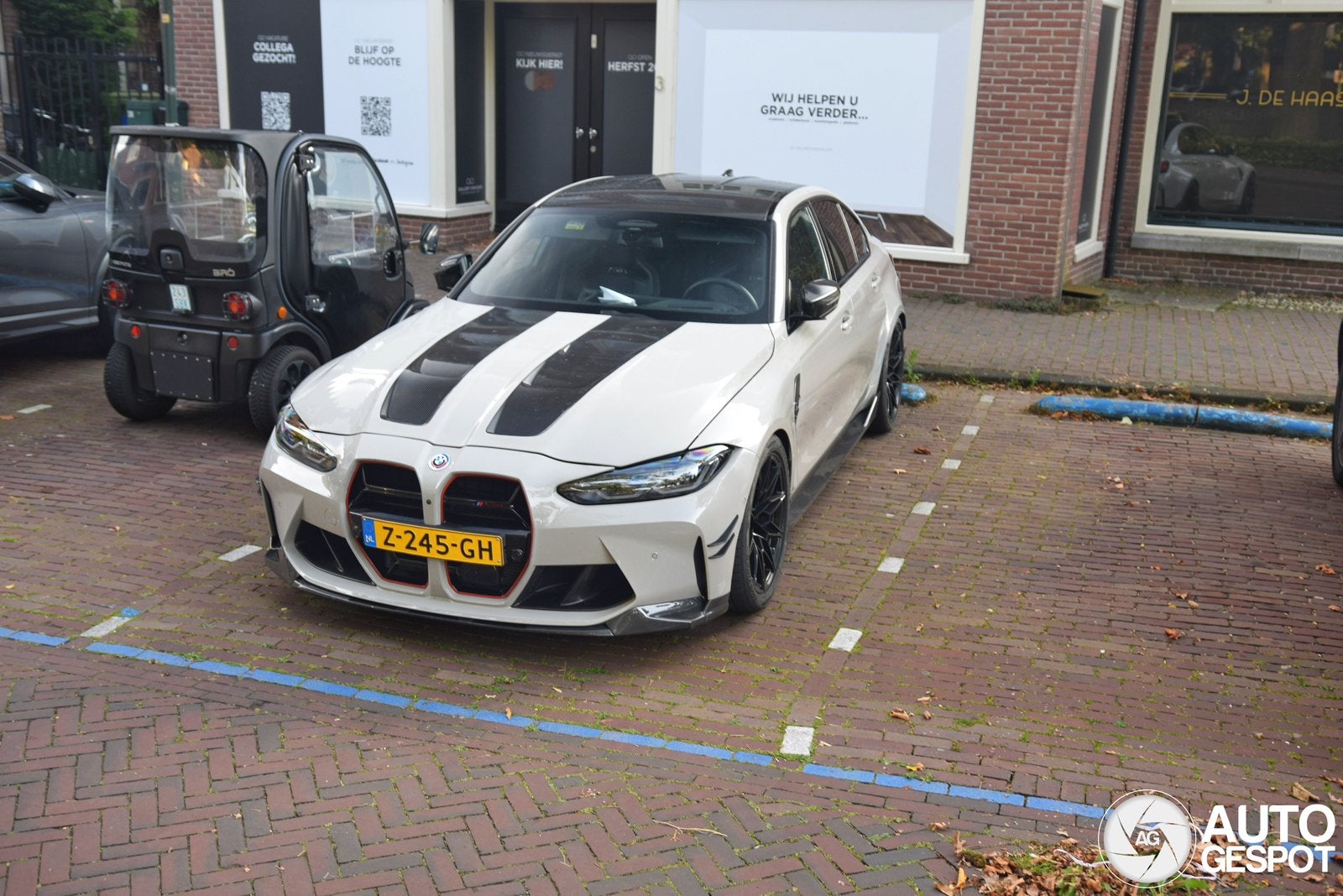 Carbon motorkap BMW M3/M4 G80/G81/G82/G83, Ophalen
