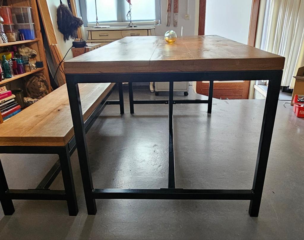 Tafel en bank, grijs metaal, eikenhouten blad 180x90x79,5 cm, Huis en Inrichting, Tafels | Eettafels, Ophalen, Eikenhout, 50 tot 100 cm