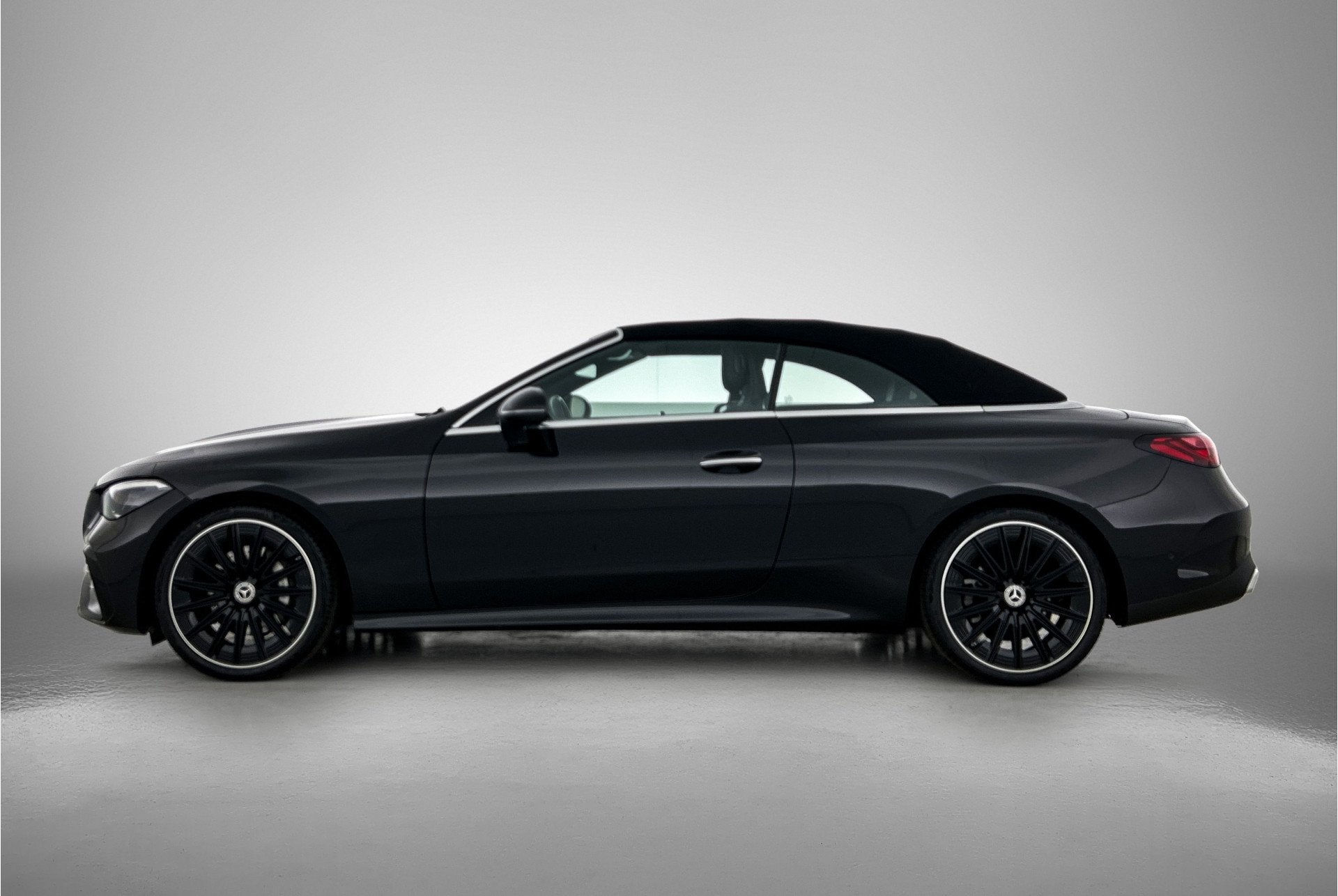 Mercedes-Benz CLE Cabriolet 180 AMG Line | Night Pakket | 20, Auto's, Automaat, 12 maanden, 4 cilinders, 4 stoelen