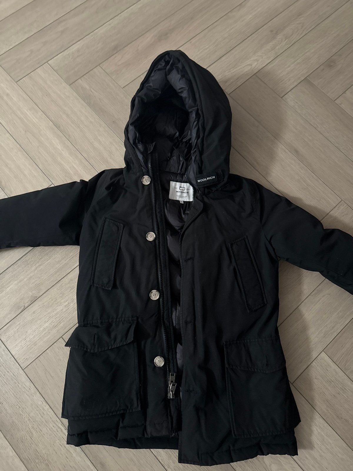 Woolrich winterjas zwart maat 10, Kinderen en Baby's, Ophalen of Verzenden, Gebruikt, Jongen of Meisje, Jas