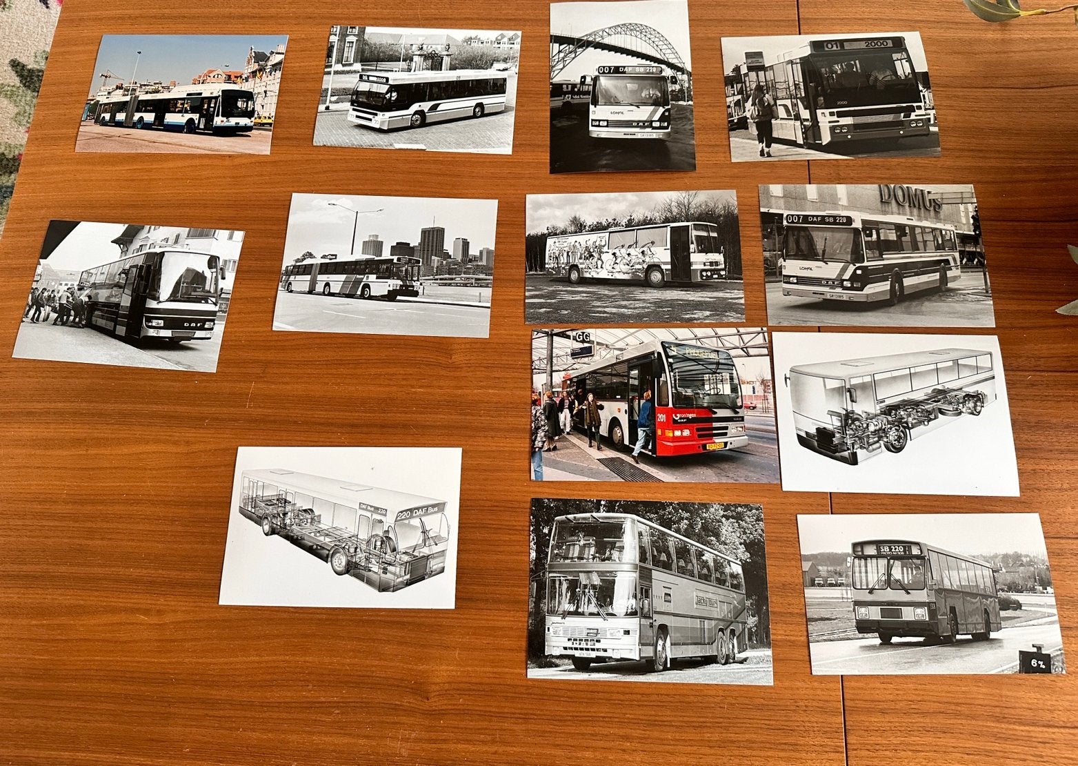 Set van 13 originele DAF Bus persfoto's  (MB 230, SB 220,, Ophalen of Verzenden, 1960 tot 1980, Zo goed als nieuw, Overige onderwerpen