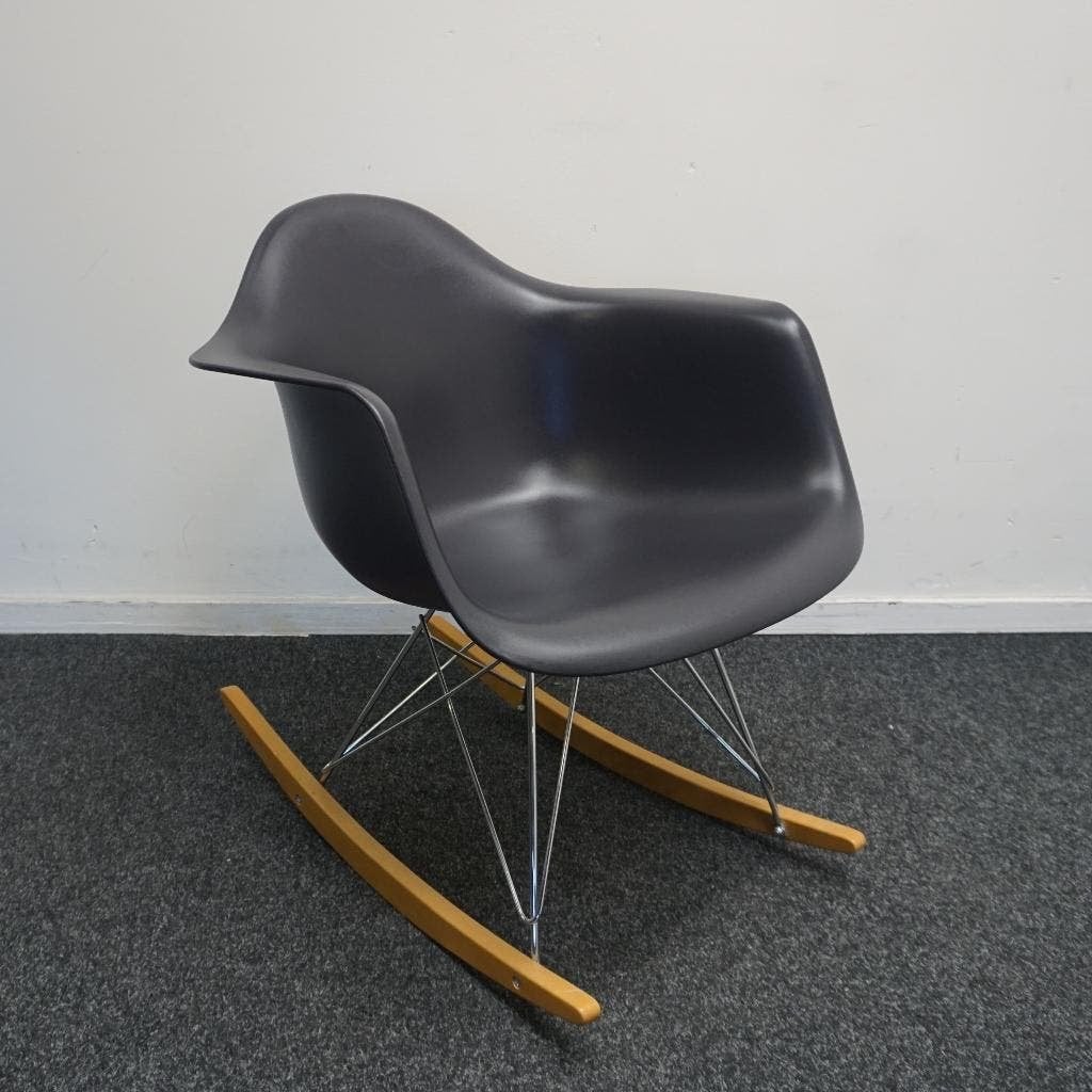 Vitra Eames RAR Design Stoel | Schommelstoel | Zwart, Gebruikt, Hout, -, Zwart