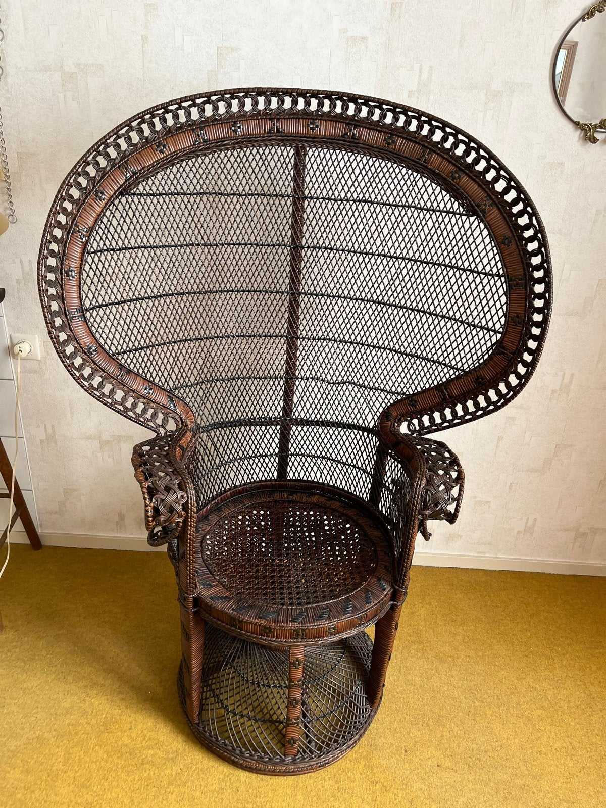 Vintage rotan pauwenstoel, Ophalen
