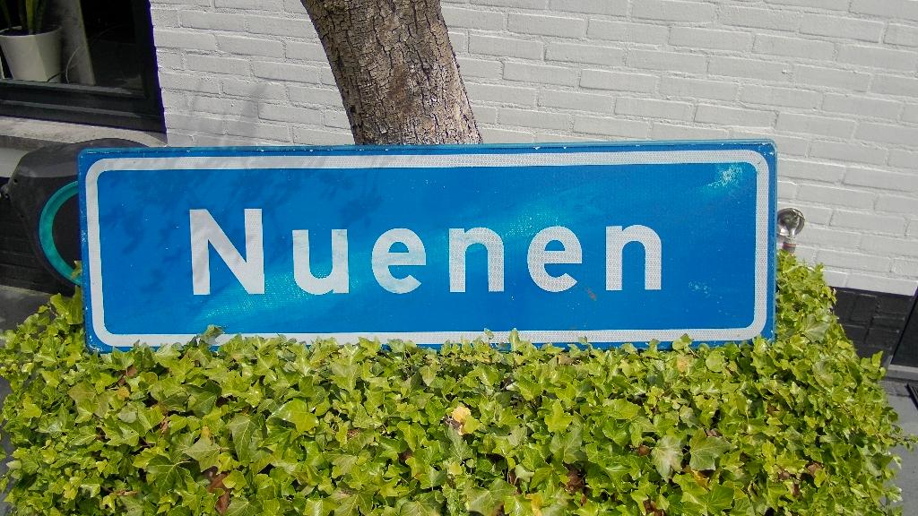 Plaatsnaambord NUENEN, Ophalen, Gebruikt, Reclamebord