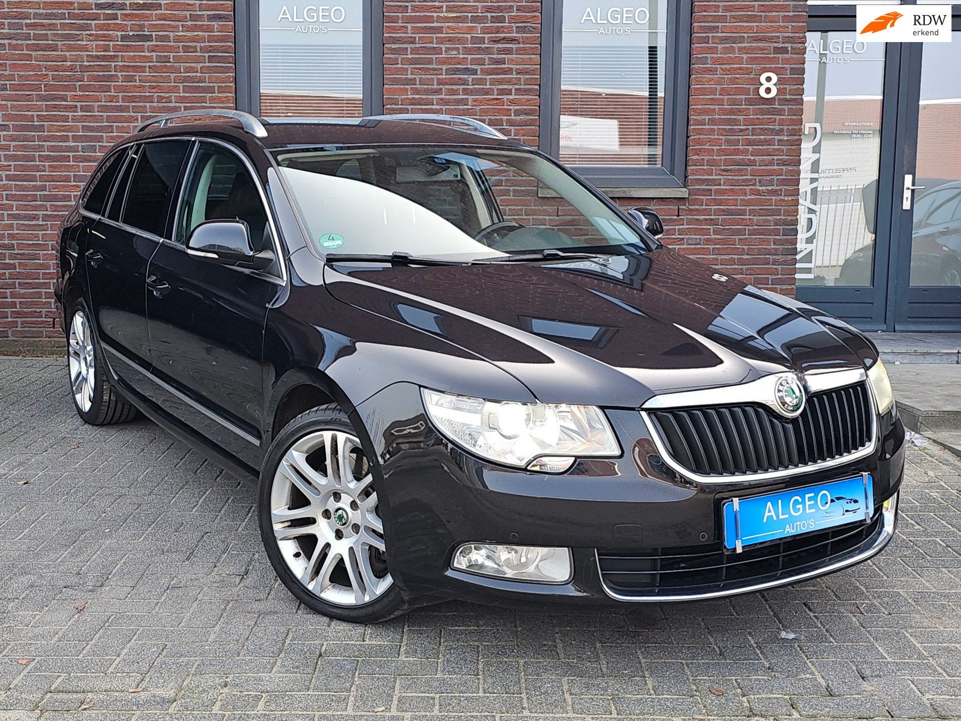 Skoda Superb Combi 3.6 FSI Elegance 4x4 / Automaat / 260PK /, Auto's, Zwart, Zwart, Vierwielaandrijving, 1646 kg
