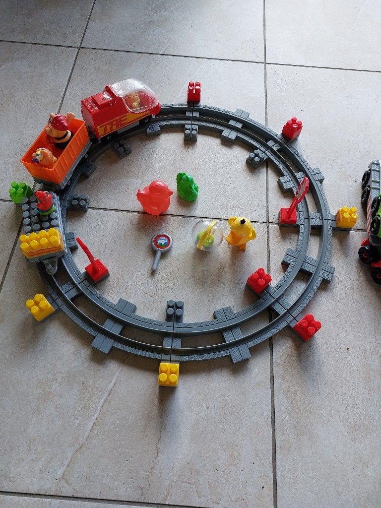 div. speelgoed voor jongens 2-3 jaar, lees omschrijving, Ophalen, Gebruikt, Jongen