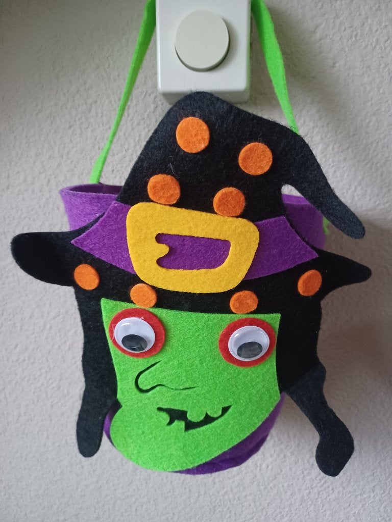 Tasje van vilt met heks / Halloween (+/- 18 cm hoog), Ophalen of Verzenden, Zo goed als nieuw, Overige typen, Halloween of Griezel