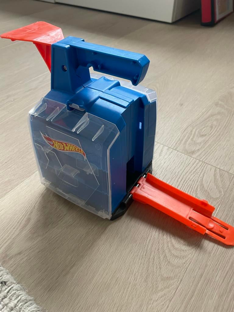 Hot Wheels Opbergkoffer met Lanceerbaan, Kinderen en Baby's, Speelgoed | Speelgoedvoertuigen, Ophalen, Gebruikt