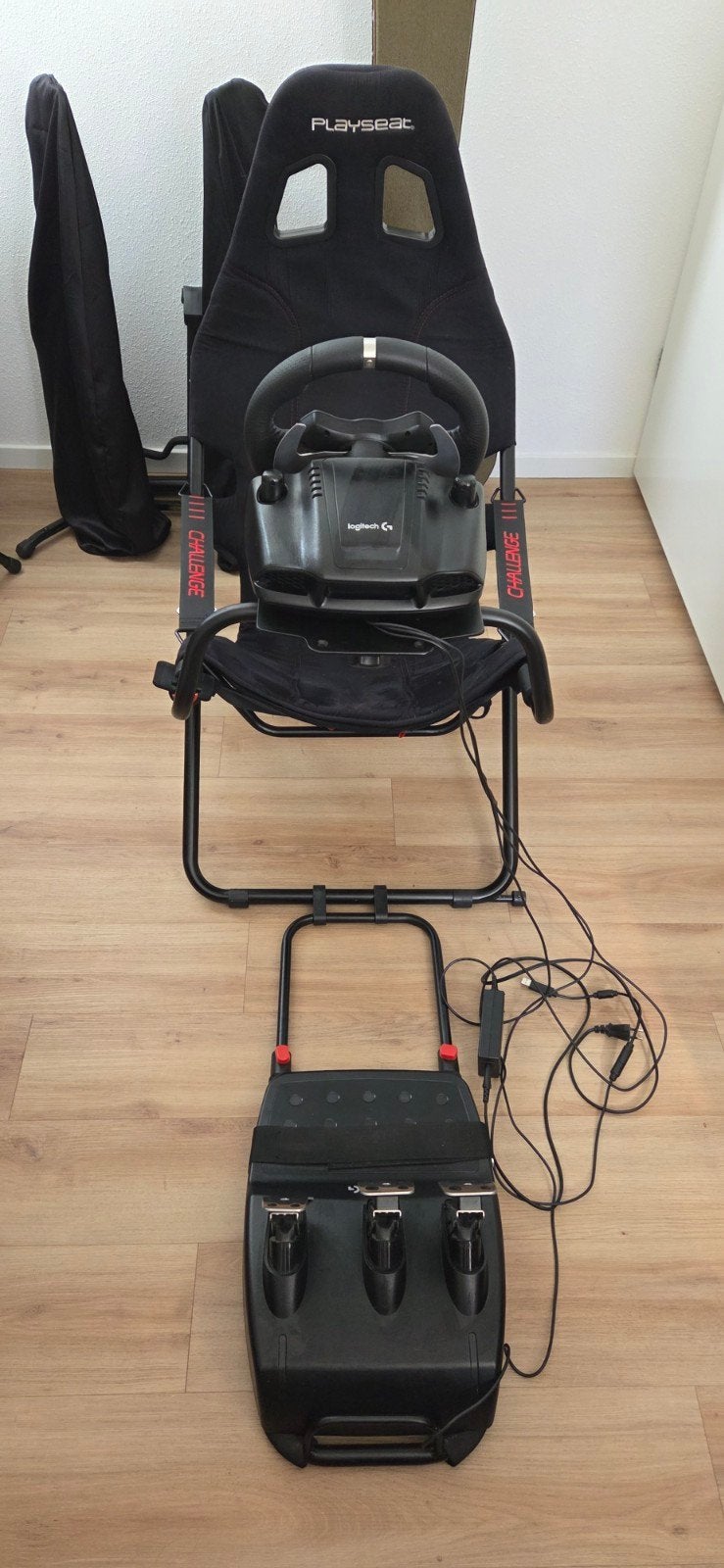 Playseat Challenge met Logitech G920 racestuur en pedalen, Spelcomputers en Games, Ophalen, Racestoel, Gebruikt, Force feedback