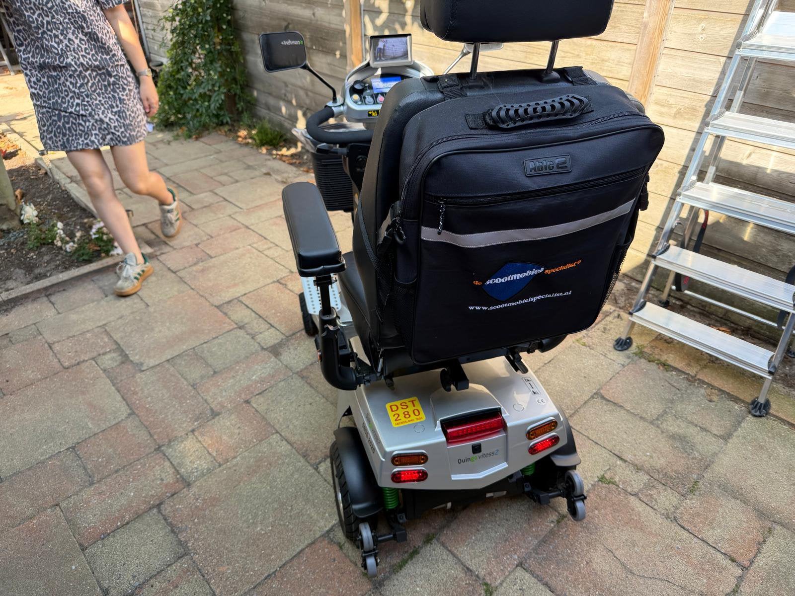 Quingo Vitess scootmobiel uit 2024 met 60 km op de teller, Ophalen of Verzenden, Zo goed als nieuw, Elektrische rolstoel