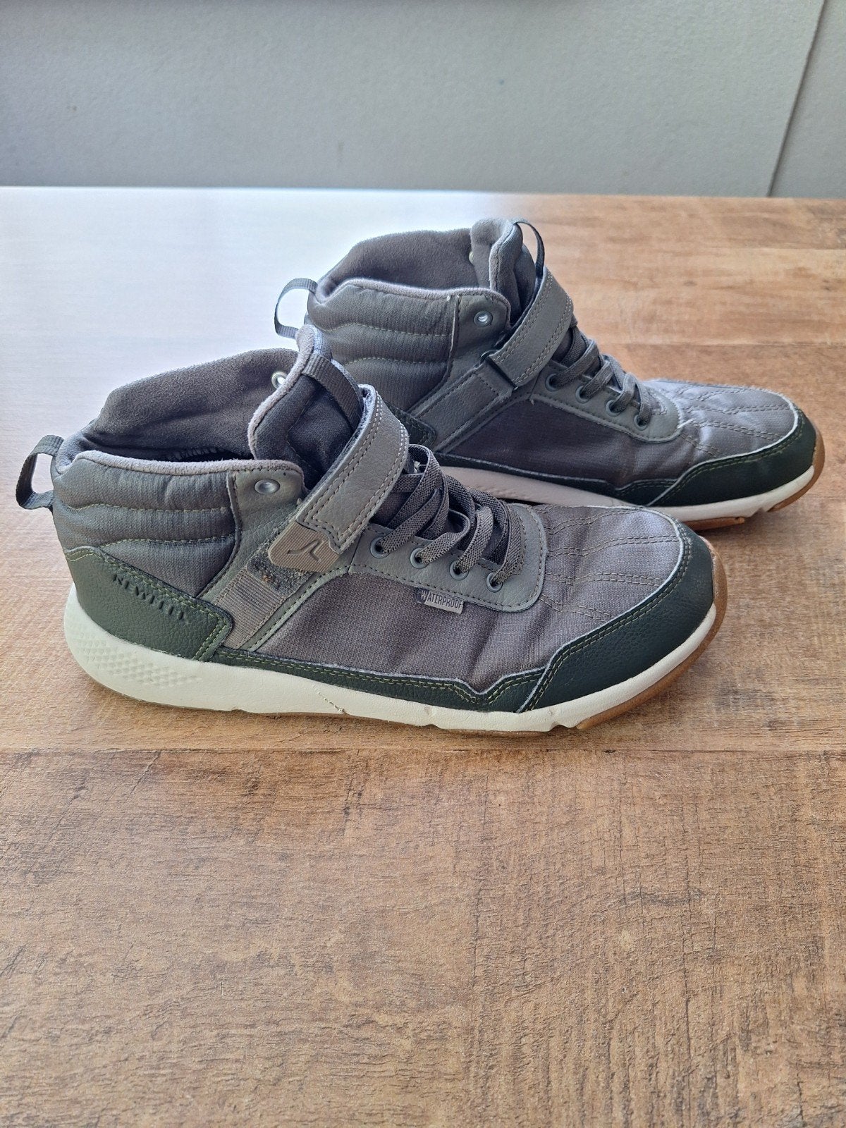 Waterproof schoenen - maat 39, Schoenen, Decathlon, Ophalen of Verzenden, Zo goed als nieuw