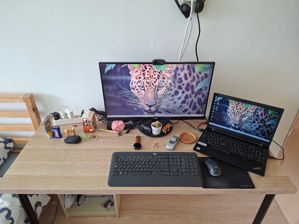Desk, Huis en Inrichting, Bureaus, Ophalen, 60 cm, 140 cm, Zo goed als nieuw