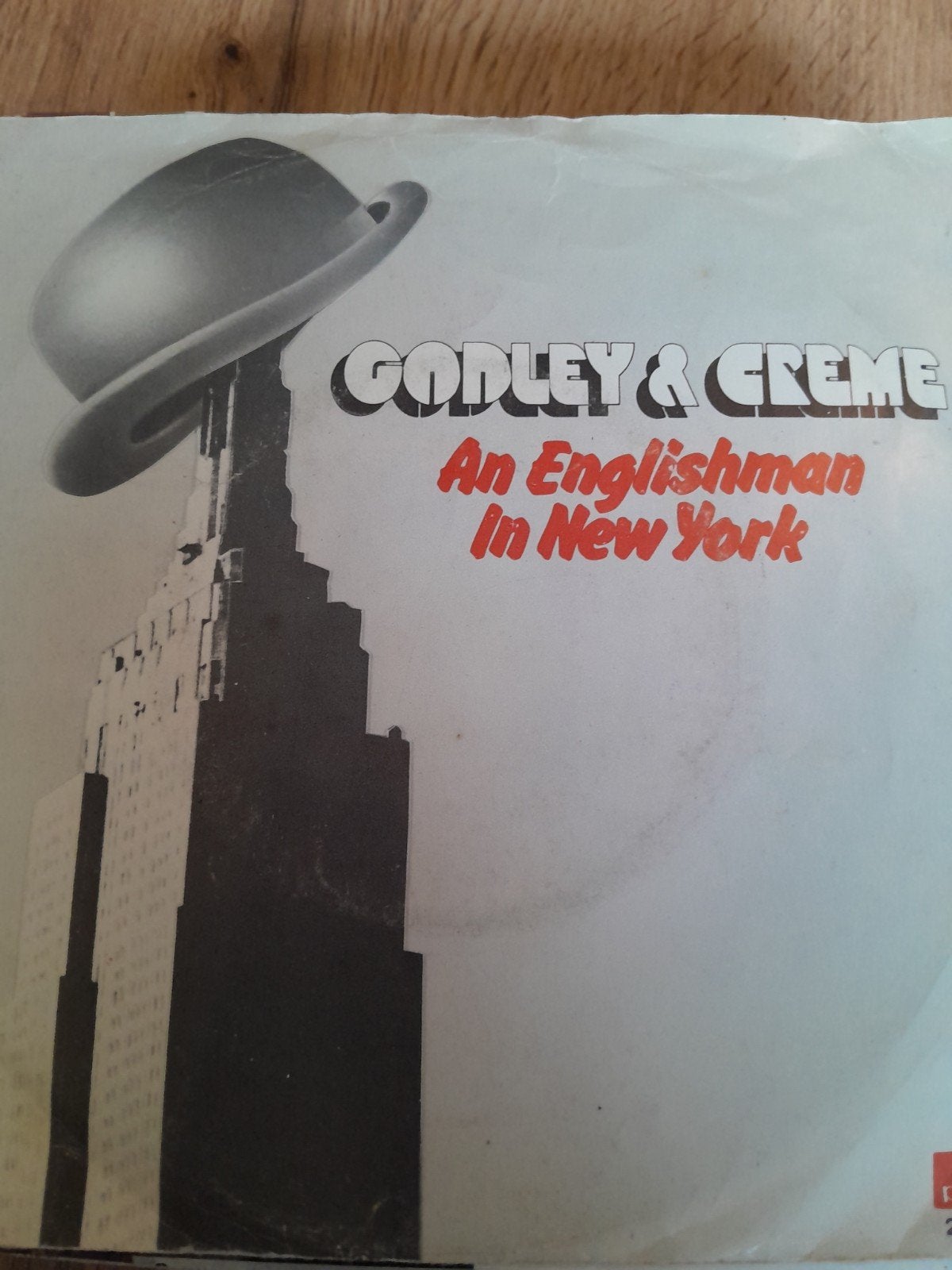 godley & creme 7inch an englishman in new york, Ophalen of Verzenden, Zo goed als nieuw, Pop