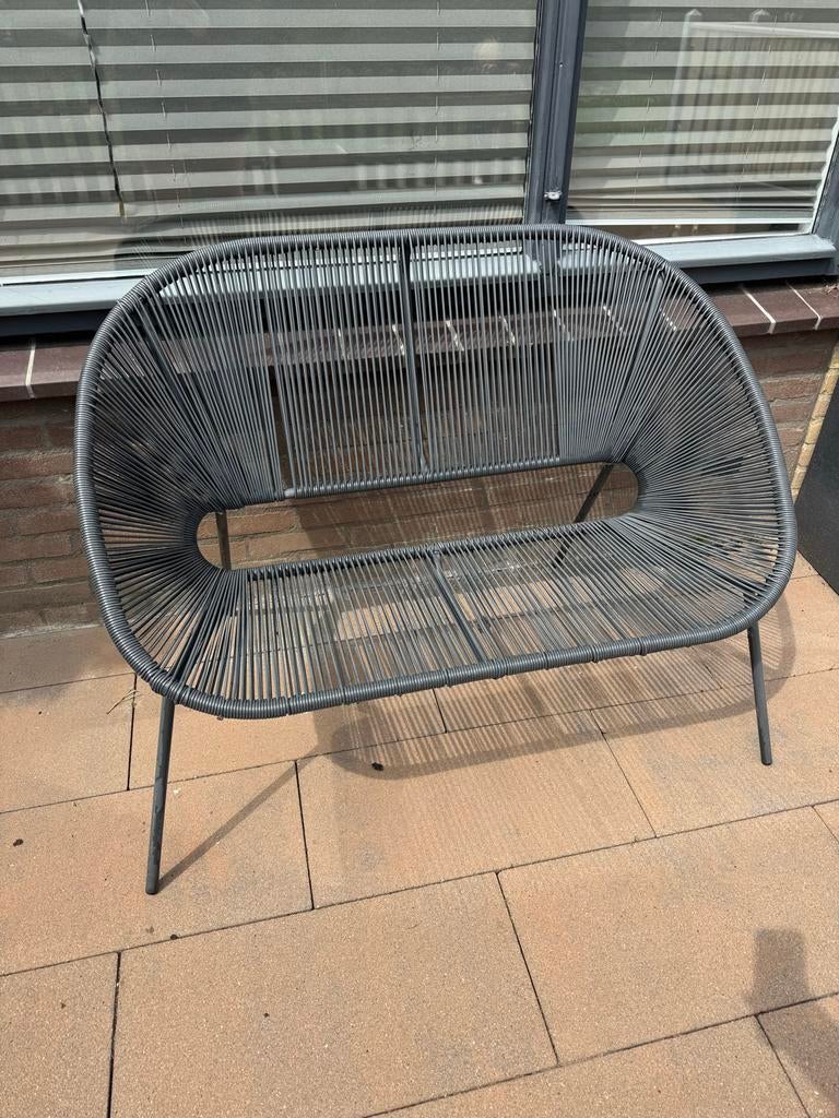 Leen Bakker Tuinbank - Modern Grijs Design, Tuin en Terras, Tuinbanken, Ophalen, Zo goed als nieuw, Kunststof