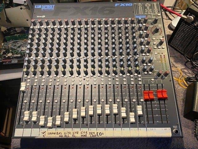 mengpaneel soundcraft FX16, Ophalen, Gebruikt, 10 tot 20 kanalen, Microfooningang