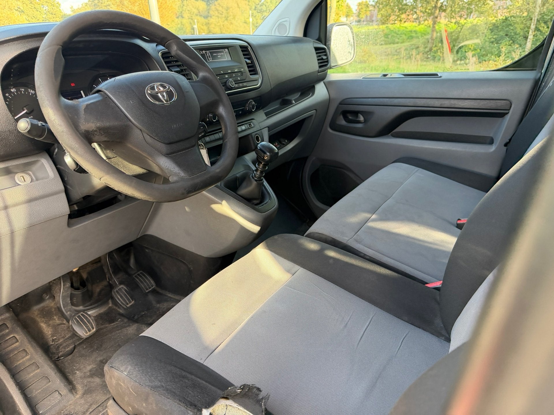 Toyota PROACE Shuttle 1.6 D-4D Cool Comfort Long | 9 persoon, Auto's, Voorwielaandrijving, Dealer onderhouden, ProAce, Origineel Nederlands