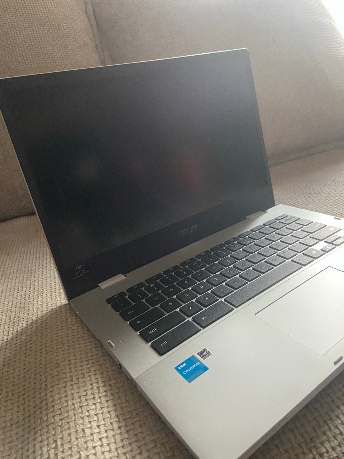 ASUS Chromebook CX1400CK, Ophalen, Qwerty, Touchscreen, 32 GB of minder