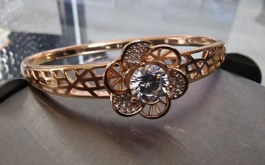 DAMES BRACELET ROSE GOLD PLATED TOP KWALITEIT XP57, Nieuw, Ophalen of Verzenden, Met edelsteen, Dame