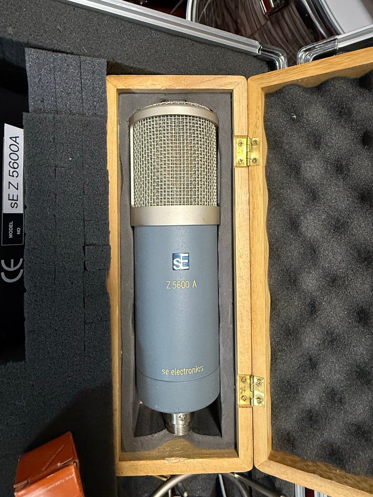 SE Electronics Z5600a buizenmicrofoon met accessoires, Muziek en Instrumenten, Ophalen, Gebruikt, Studiomicrofoon