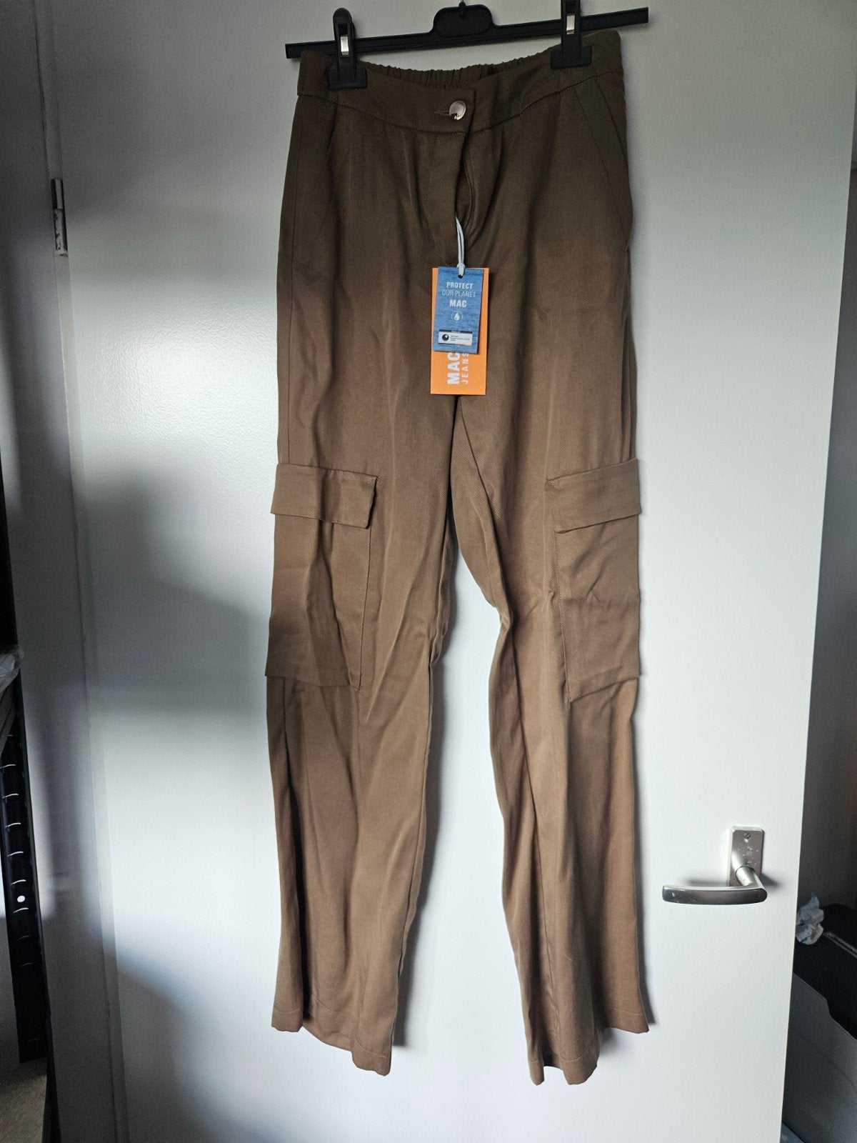 MAC w32 Cargo Broek - Nieuw met kaartjes, MAC Jeans, Ohmstraße 3, 93055 Regensburg, Duitsland, Bruin, Maat 42/44 (L)