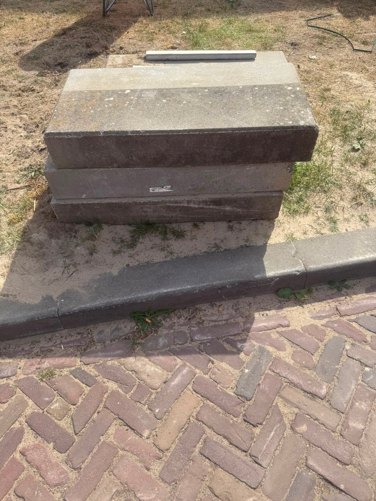 Gratis betonnen trap op te halen in Arnhem, Ophalen, Gebruikt, Beton, Overige typen