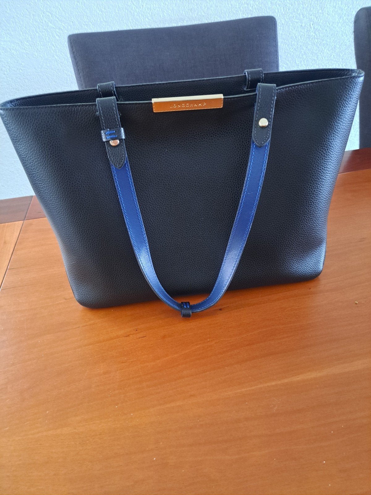 Longchamp tas - Zwart met blauwe accenten, Ophalen of Verzenden, Zo goed als nieuw, Zwart, Shopper