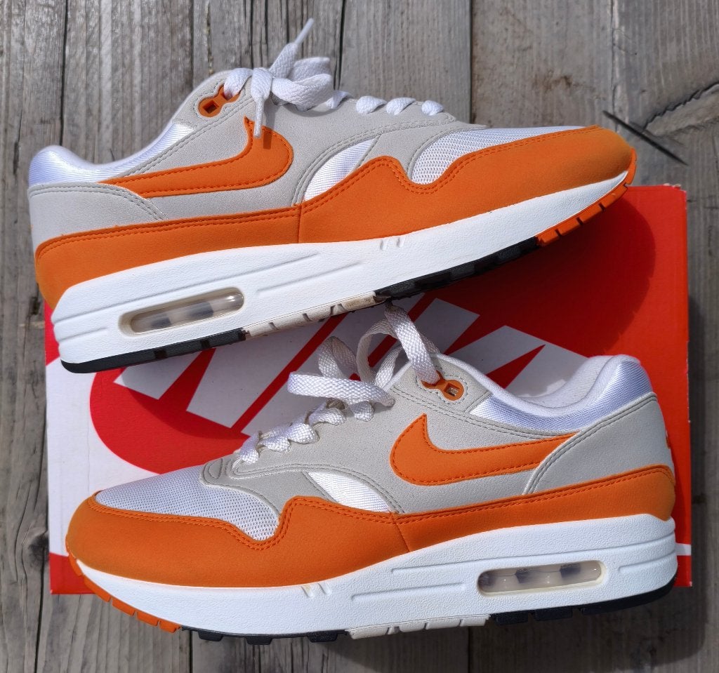Nike Air Max 1 Anniversary Orange 41, Kleding | Heren, Schoenen, Zo goed als nieuw, Sneakers of Gympen, Overige kleuren, Ophalen of Verzenden