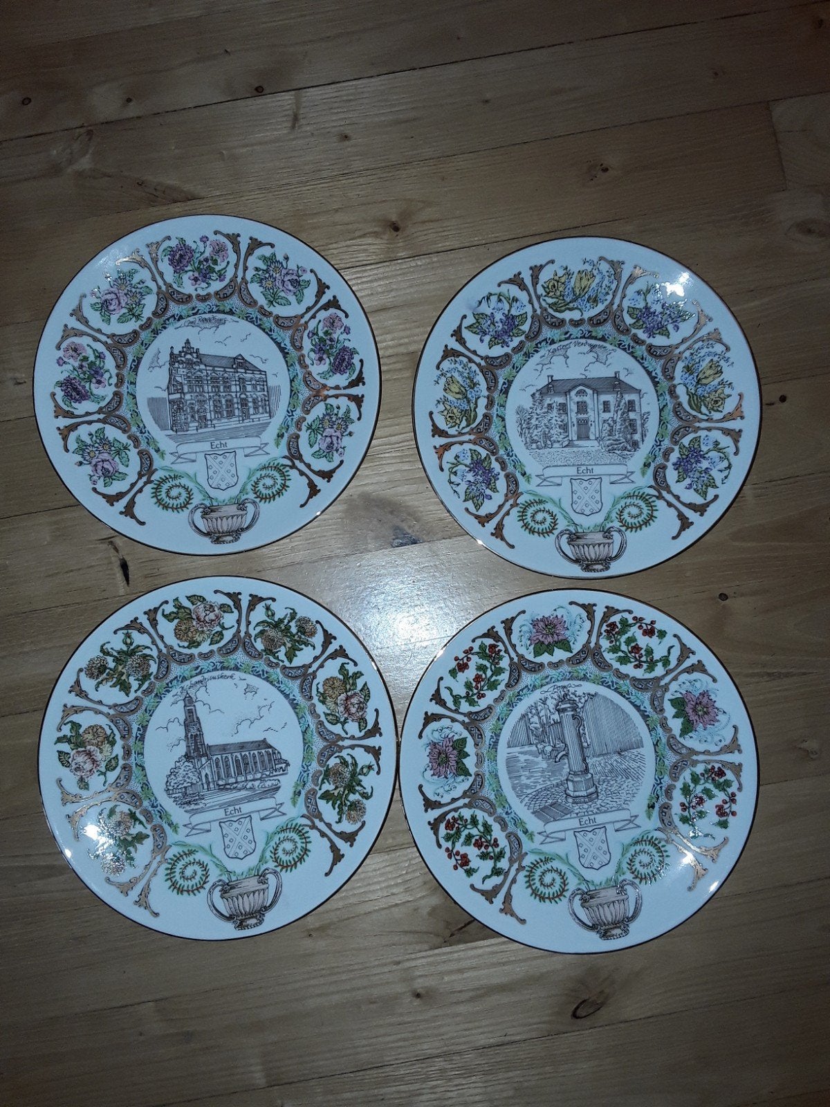Limoges porseleinen borden 4 jaargetijden gemeente Echt, Antiek en Kunst, Ophalen of Verzenden