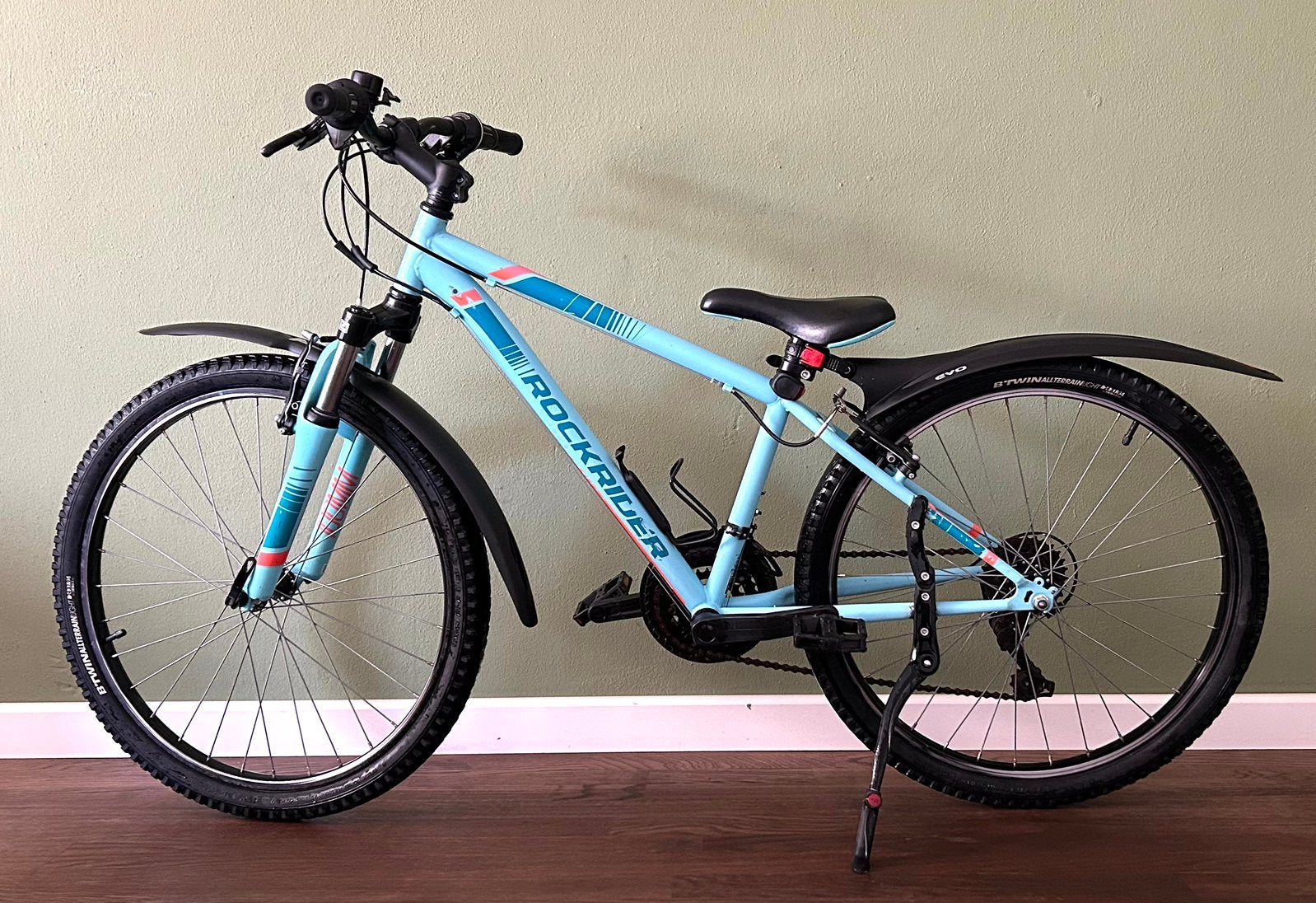Mountainbike Rockrider ST500 met accessoires in nieuwstaat!, Fietsen en Brommers, Ophalen, Zo goed als nieuw