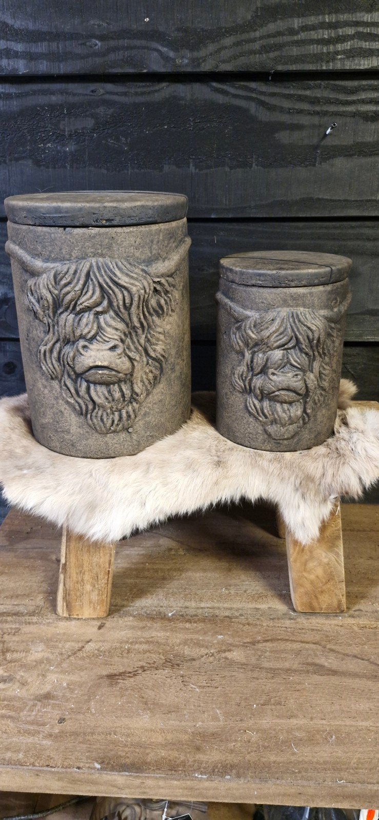 Brynxz potten met Schotse Hooglander reliëf, Ophalen of Verzenden, Nieuw