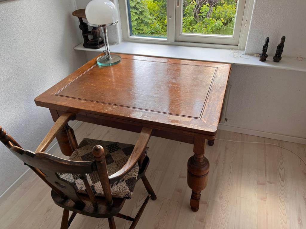 Antieke houten tafel met uitschuifbaar blad, Antiek en Kunst, Antiek | Meubels | Tafels, Ophalen