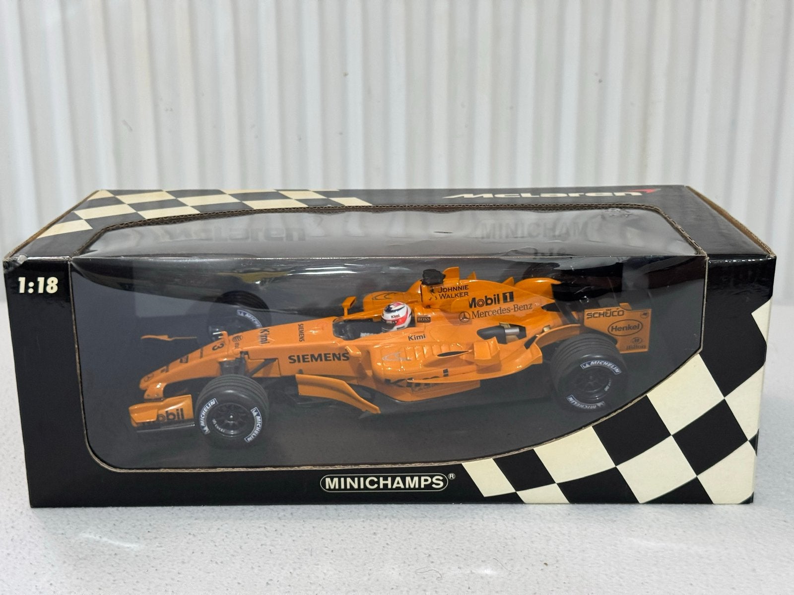 1:18 McLaren Mercedes MP4-21 Raikkonen Minichamps, Hobby en Vrije tijd, Modelauto's | 1:18, Ophalen of Verzenden, Zo goed als nieuw