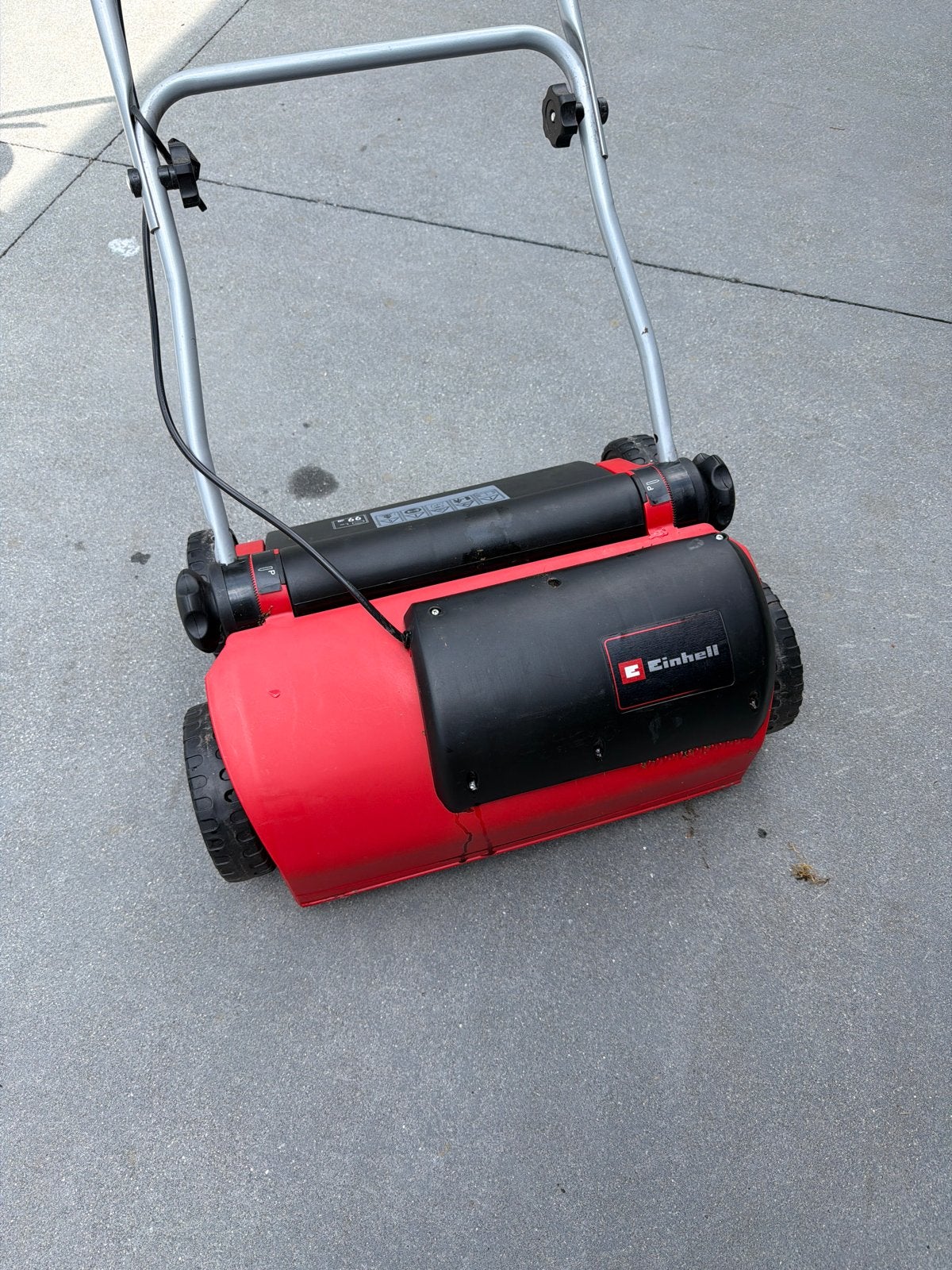 Einhell Elektrische Verticuteermachine - Goed Onderhouden, Ophalen, Cirkelmaaier, Gebruikt, Elektrische grasmaaier