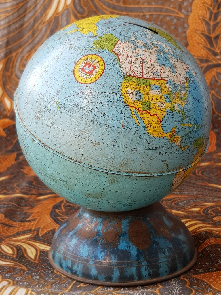 Mooie oude globe spaarpot uit Amerika van blik 17,5 cm., Ophalen of Verzenden