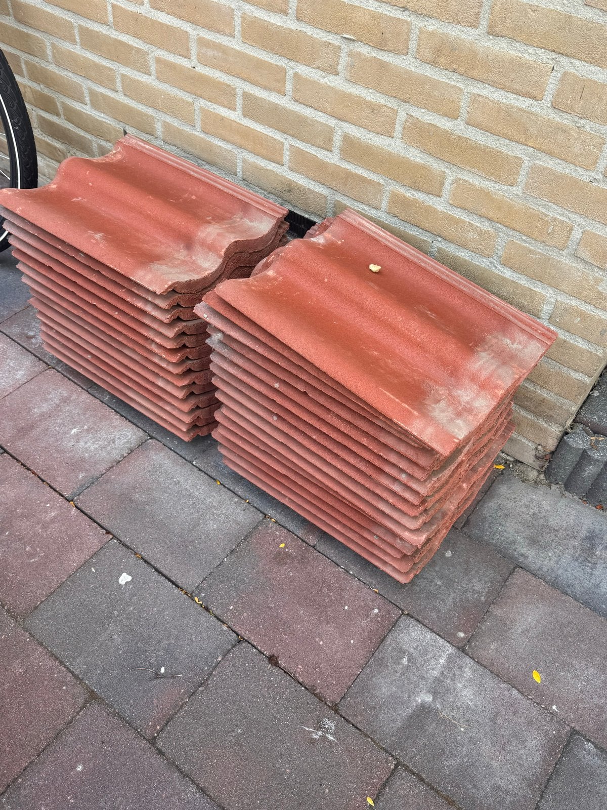 Gebruikte rode dakpannen, Doe-het-zelf en Verbouw, Dakpannen en Dakbedekking, Ophalen, Gebruikt, Steen of Klei, 5 tot 10 m²
