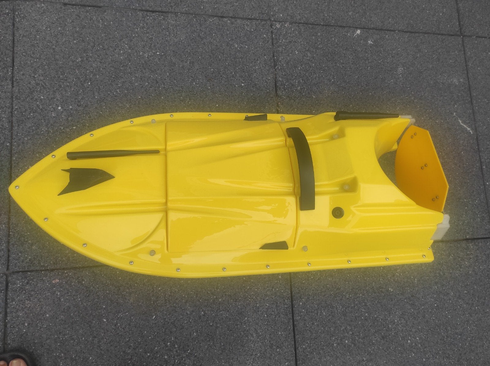 Karperboot met jetmotor, fishfinder en autopiloot, Ophalen of Verzenden