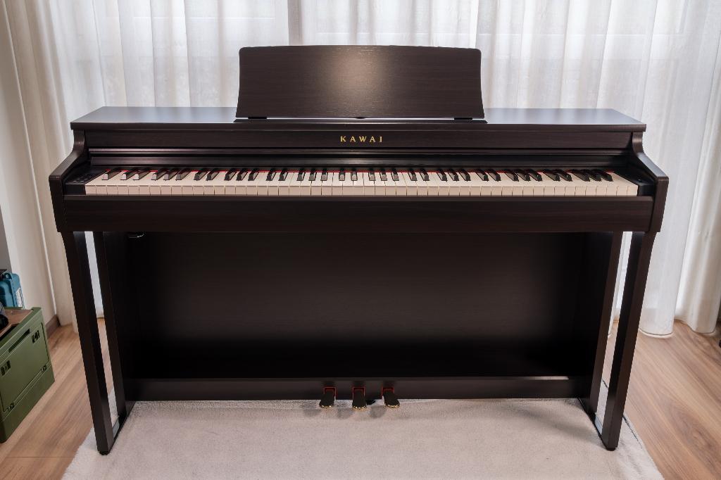 Zeer goed onderhouden Kawai CN 29 Digitale Piano, Ophalen, Overige kleuren, Digitaal, Zo goed als nieuw