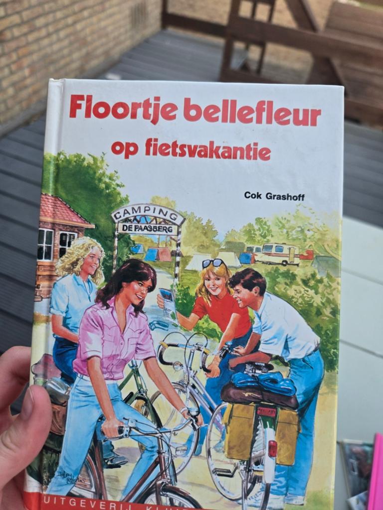 Floortje Bellefleur op fietsvakantie, boek, Boeken, Verzenden, Zo goed als nieuw