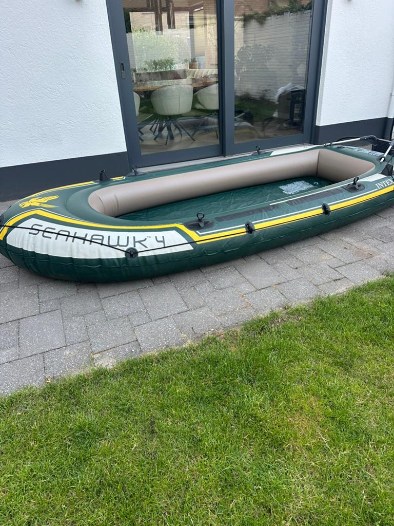 Intex Opblaasboot met elektrische motor en toebehoren, Ophalen, Zo goed als nieuw, Overige typen
