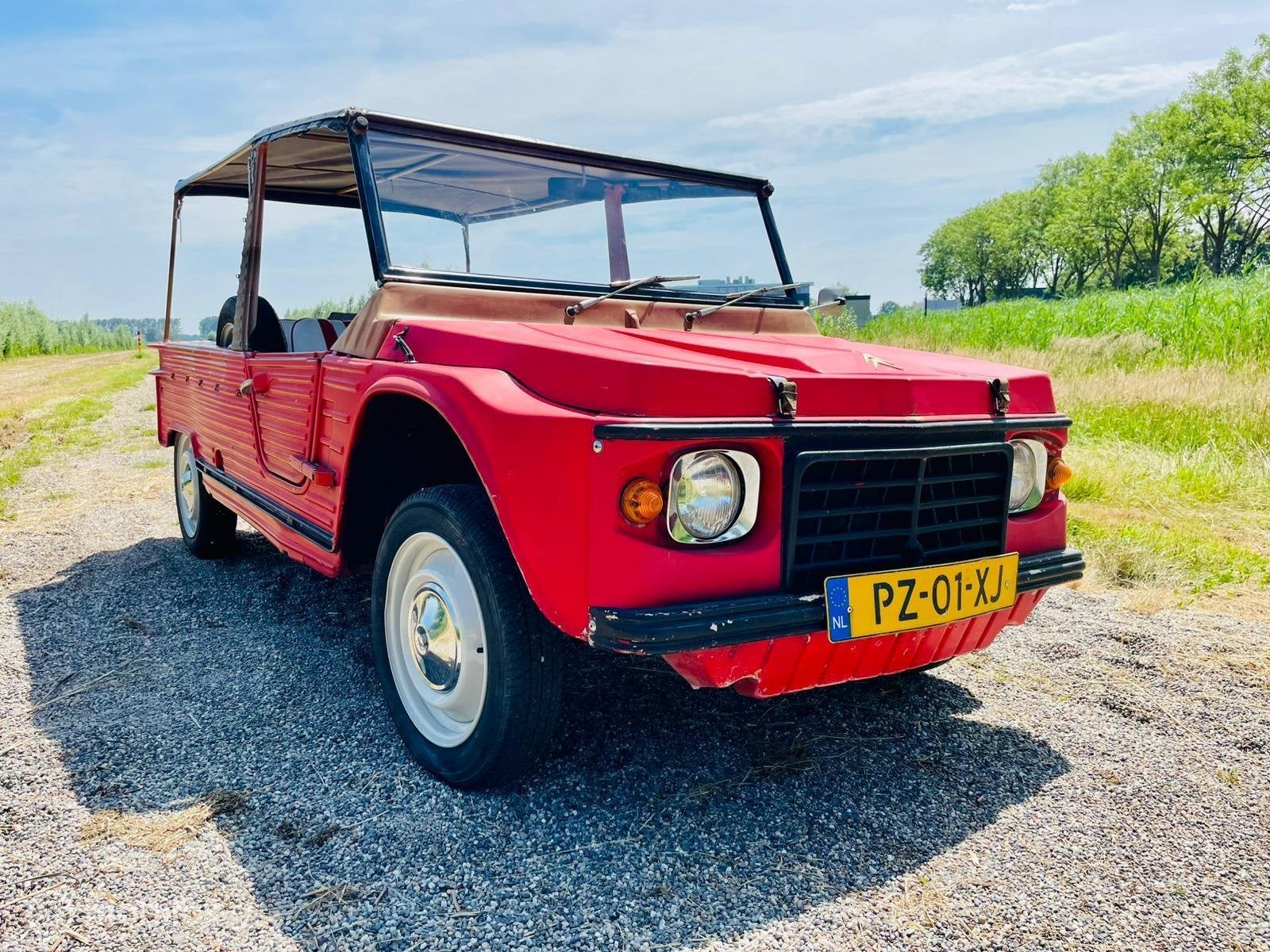 Mehari rood 4 persoons 09-1986 57.239 km, Auto's, Voorwielaandrijving, Gebruikt, Cabriolet, 4 stoelen
