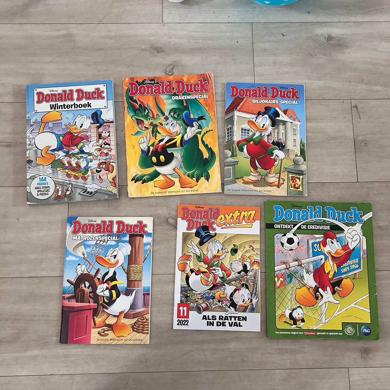 6x Donald Duck specials + Winterboek + Extra, Meerdere comics, Ophalen of Verzenden, Gelezen, Europa
