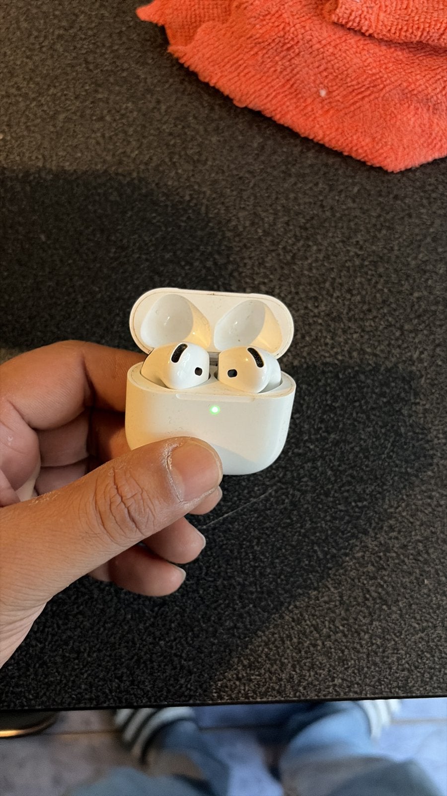 Apple airpods 2, Ophalen, Zo goed als nieuw