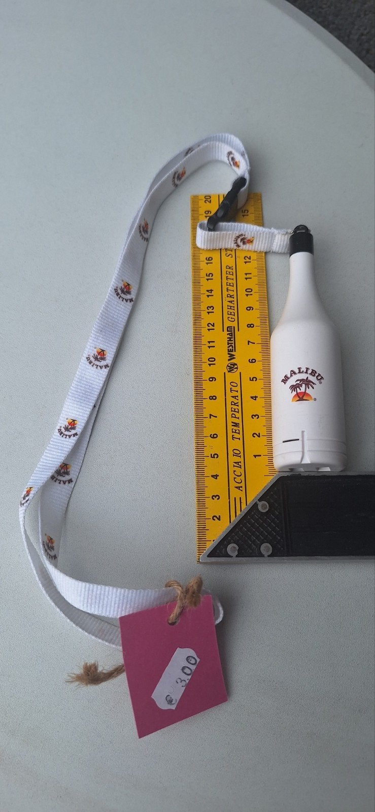 Malibu keykoord met hanger (7.2), Verzamelen, Gebruiksvoorwerp, Malibu, ., Ophalen of Verzenden