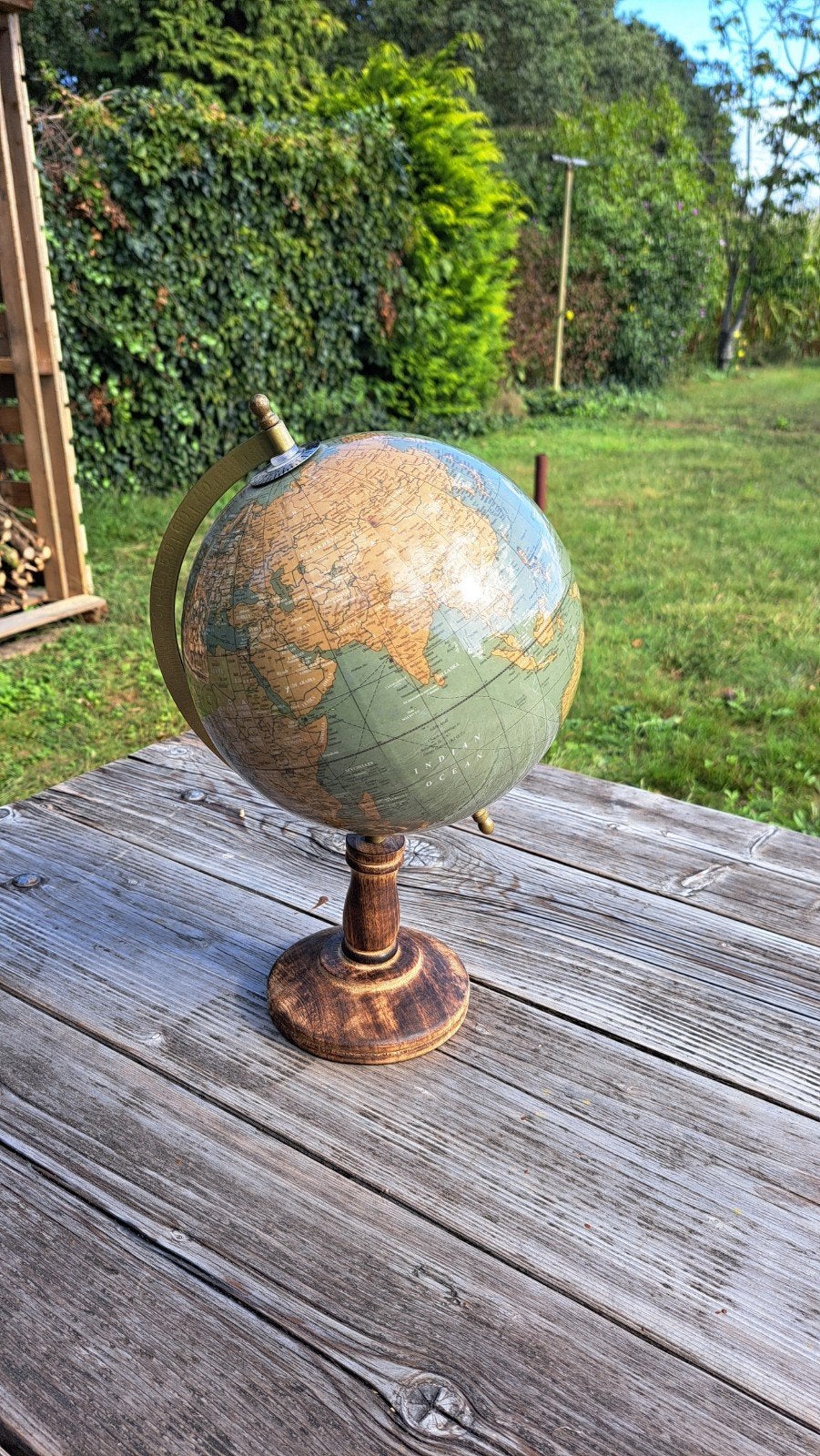 Wereldbol decoratie, Ophalen of Verzenden, Draaibaar, Zo goed als nieuw, Hout