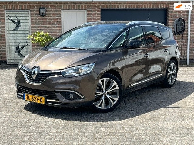Renault Grand Scénic 1.5 dCi Bose 7p dealer onderhouden nw., Voorwielaandrijving, 28 km/l, Gebruikt, 4 cilinders